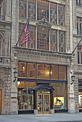 Henri-Bendel-01.jpg